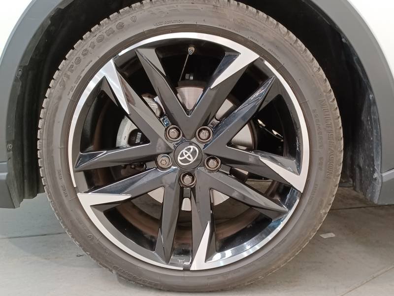 Toyota C-HR - Photo 9