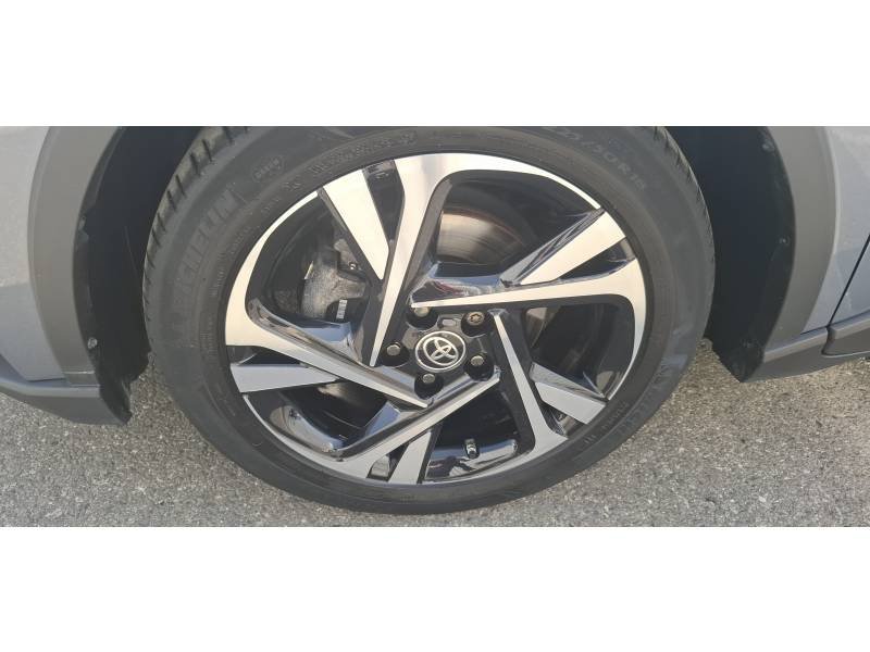Toyota C-HR - Photo 25