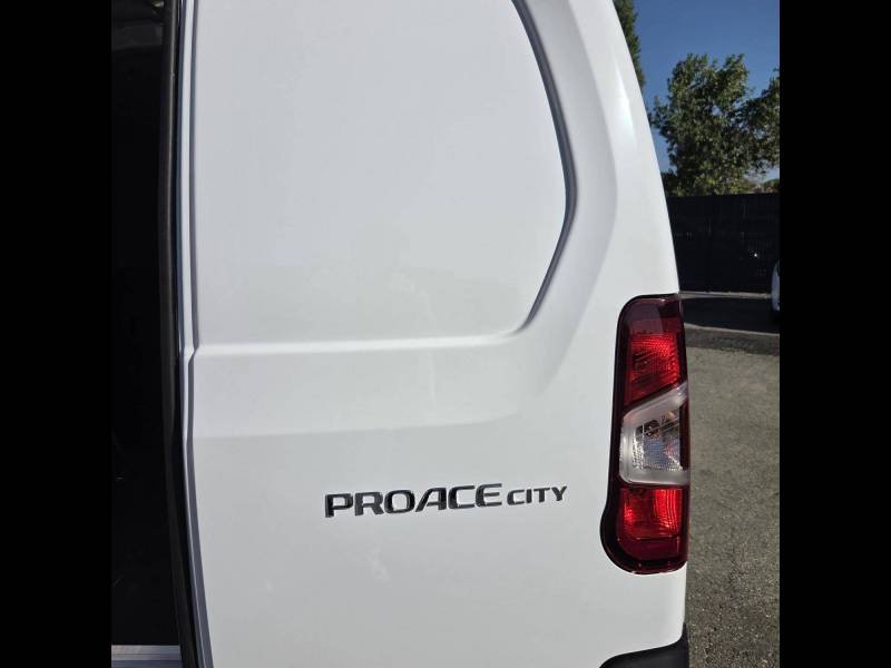 Toyota Proace City - Photo 21