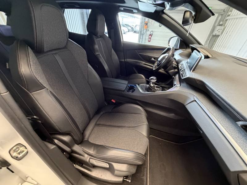 Peugeot 3008 - Photo 12