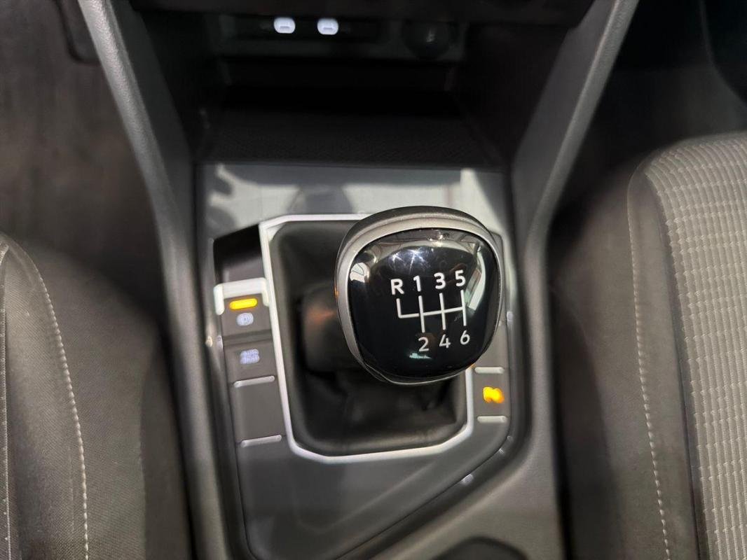 Volkswagen Tiguan - Photo 11