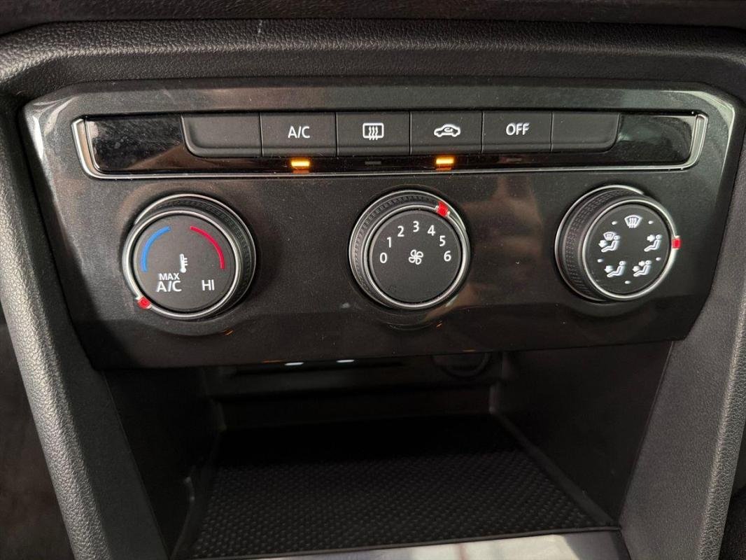 Volkswagen Tiguan - Photo 19
