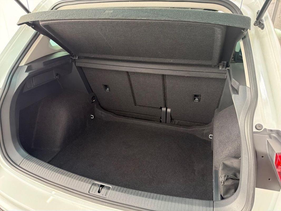 Volkswagen Tiguan - Photo 32
