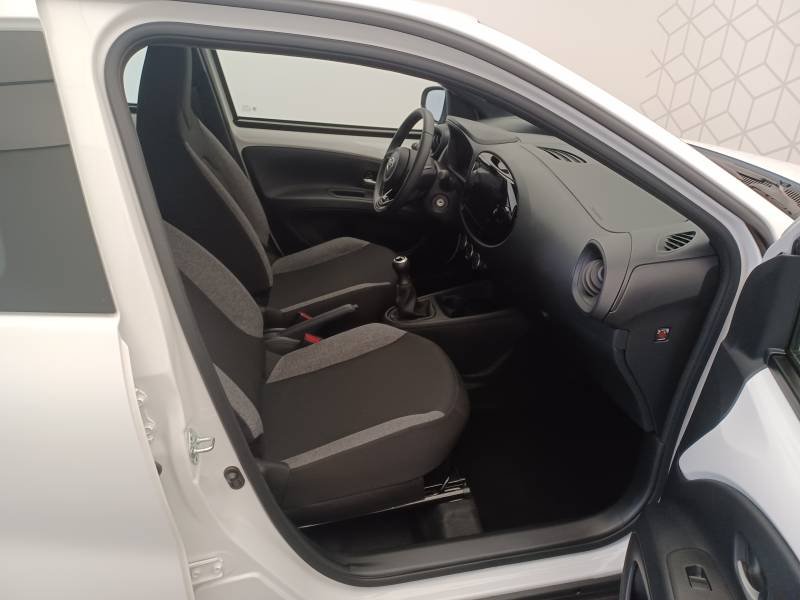 Toyota aygo x - Photo 14