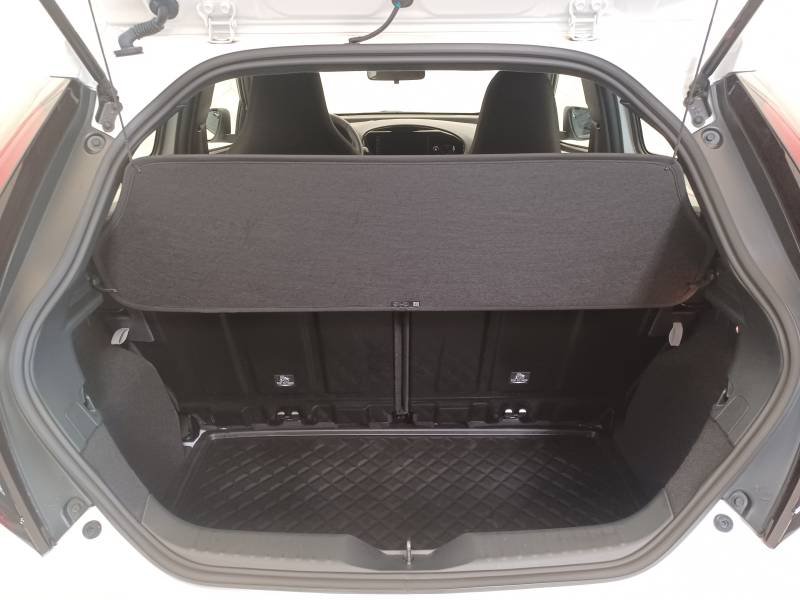 Toyota aygo x - Photo 16