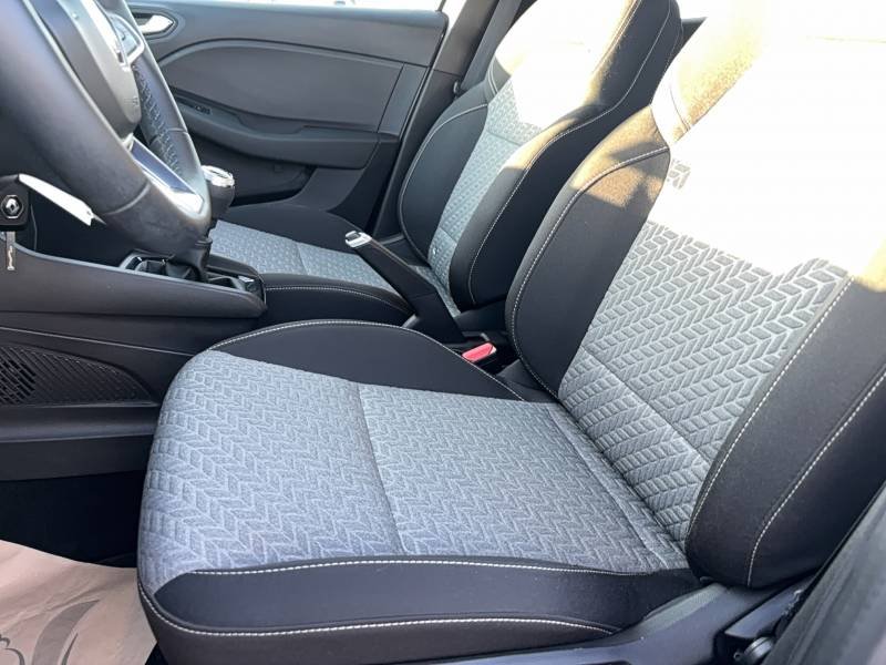 Renault Clio - Photo 25