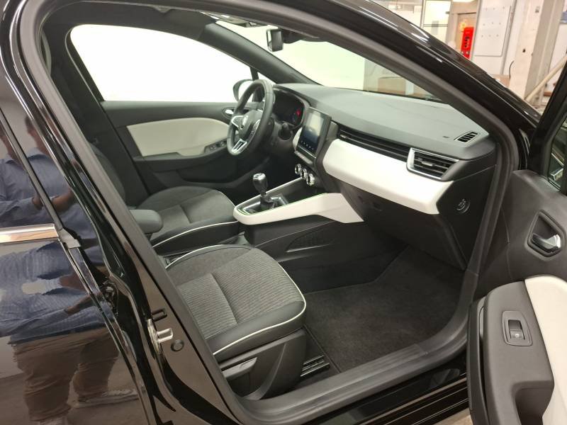 Renault Clio - Photo 8