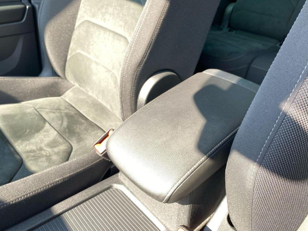 Volkswagen Tiguan - Photo 12