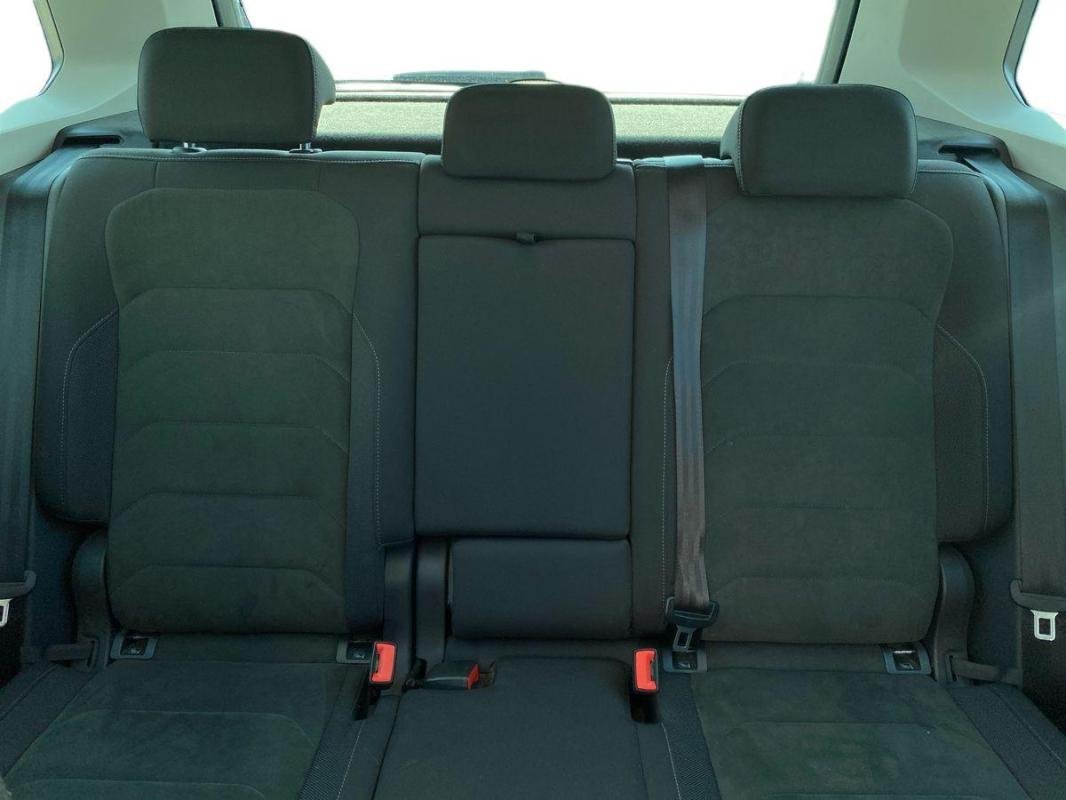 Volkswagen Tiguan - Photo 22