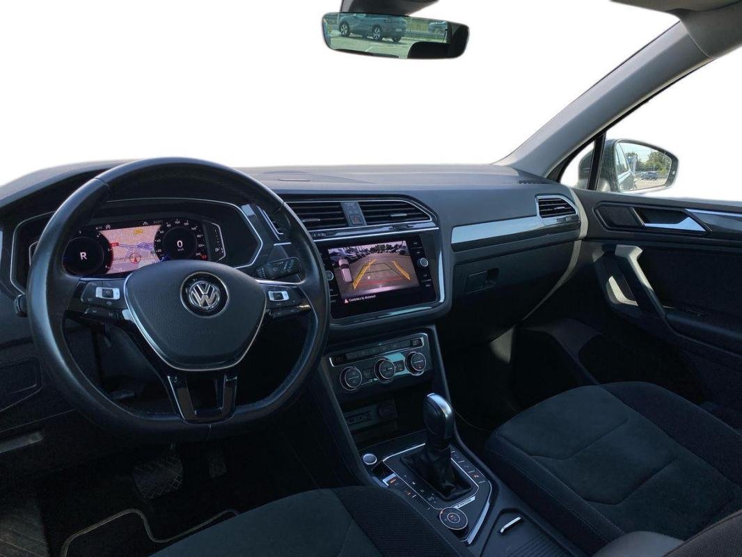 Volkswagen Tiguan - Photo 9