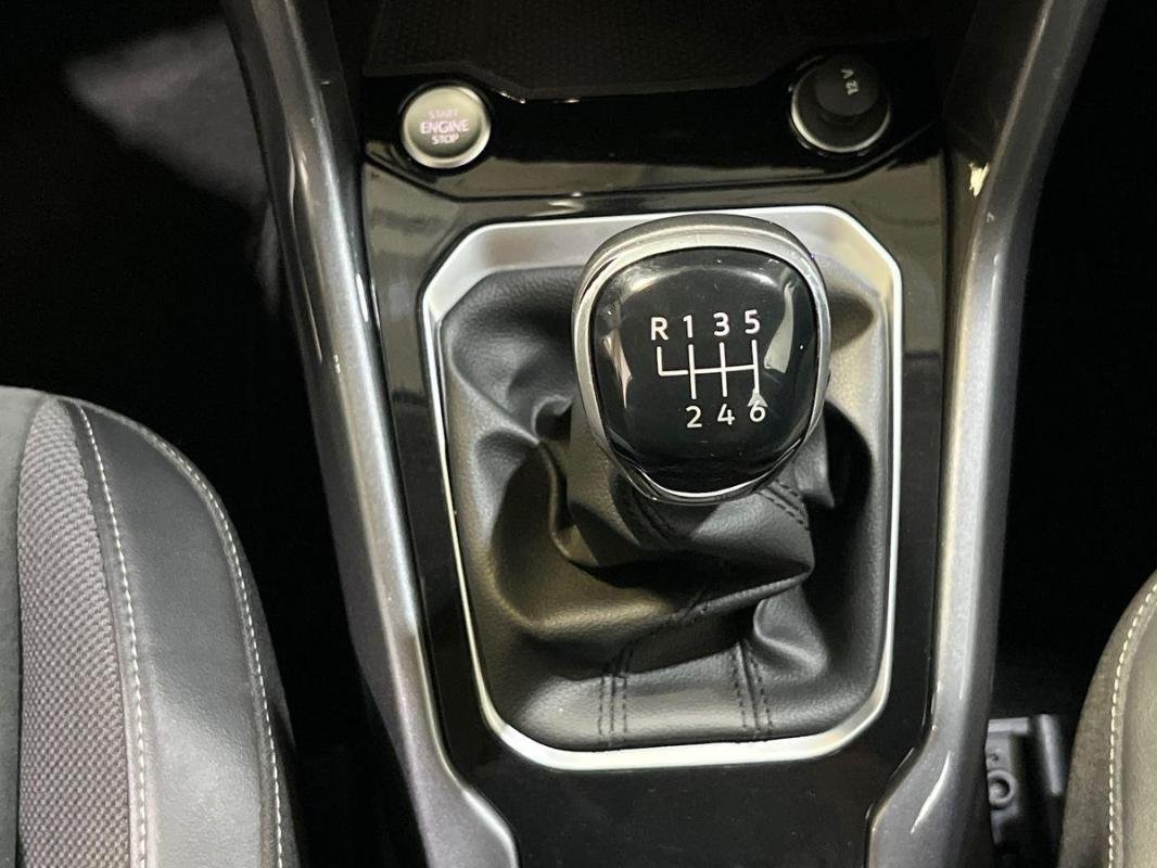 Volkswagen T-Roc - Photo 11