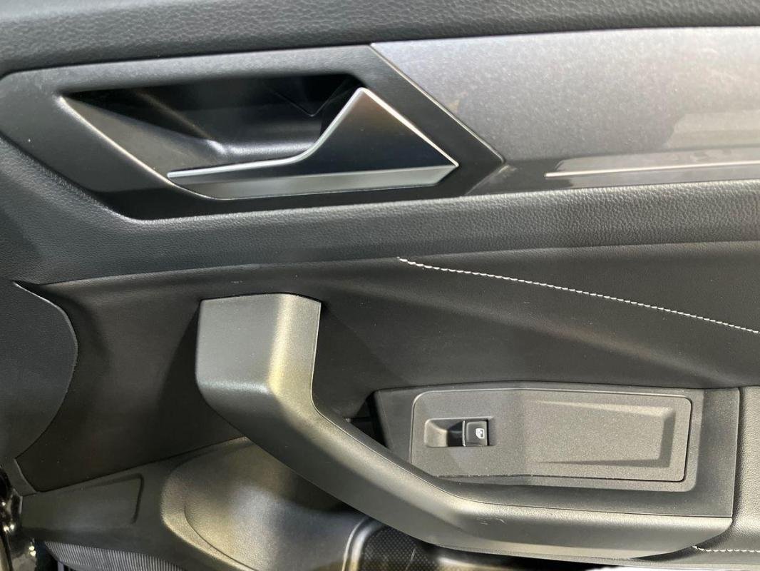 Volkswagen T-Roc - Photo 15