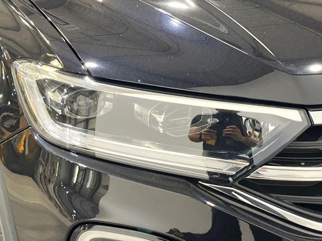 Volkswagen T-Roc - Photo 25