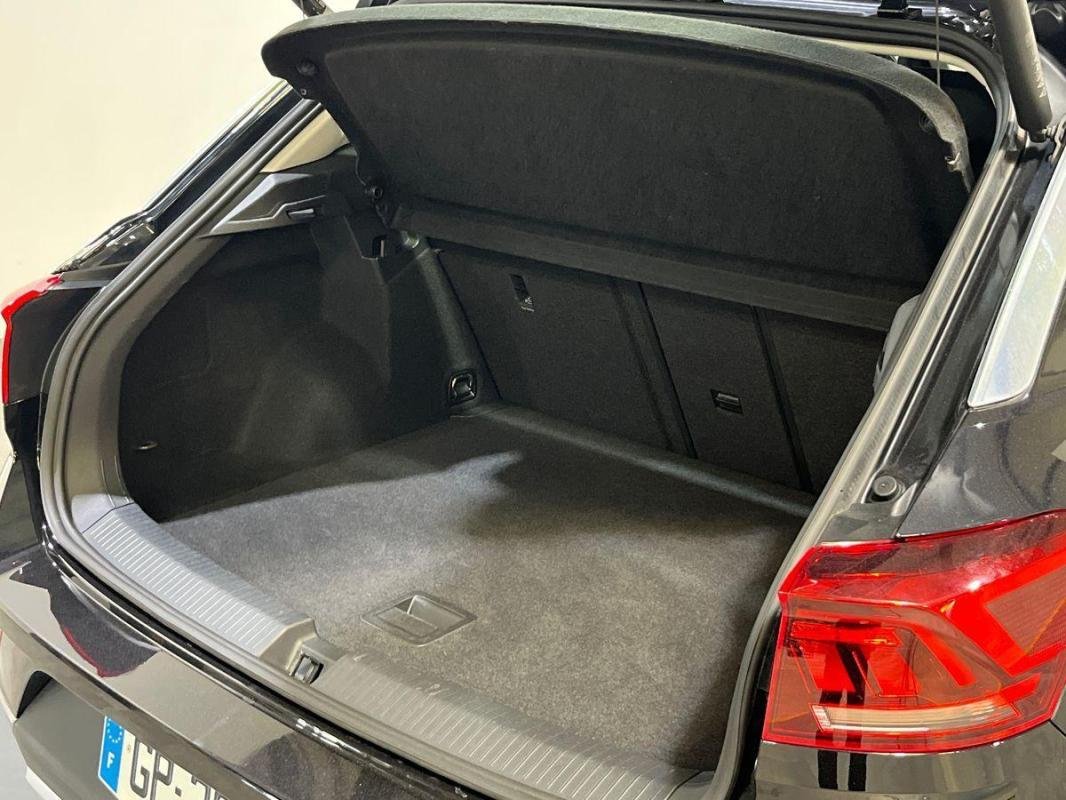 Volkswagen T-Roc - Photo 32