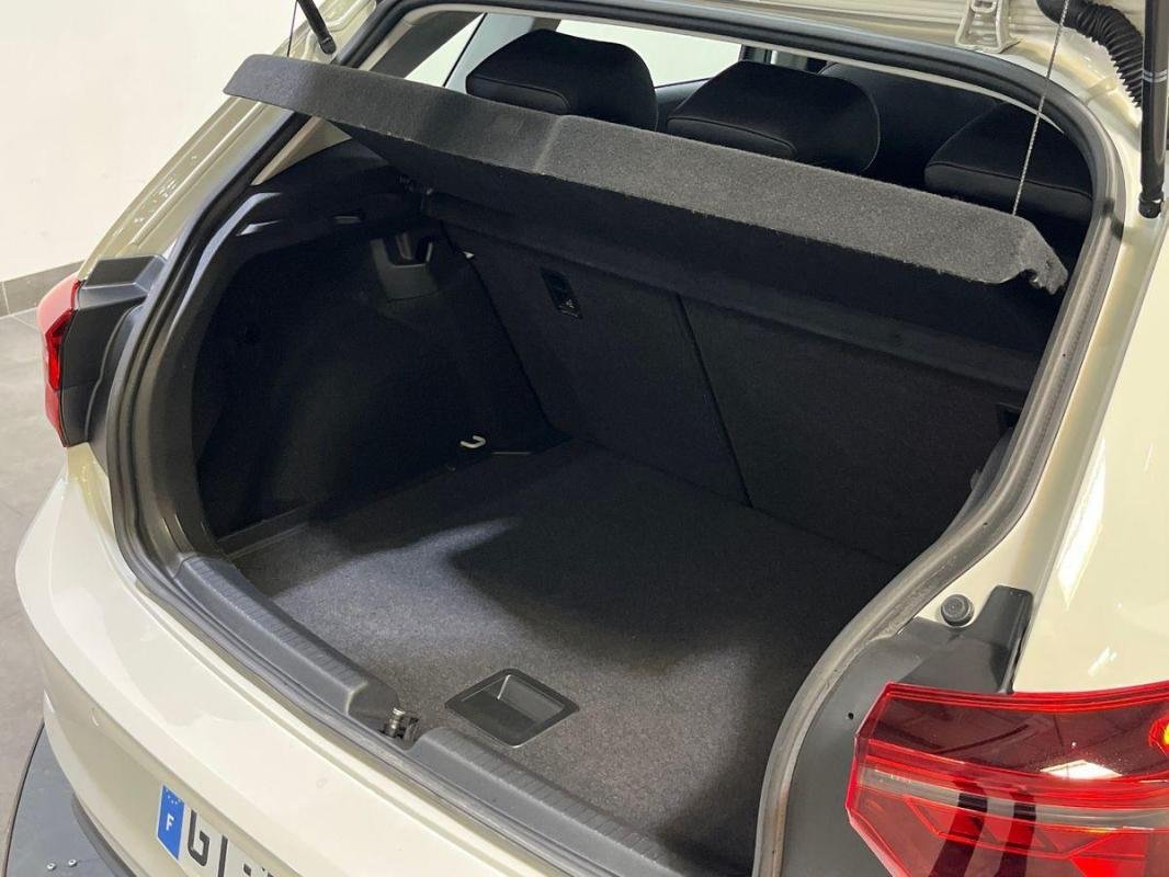 Volkswagen Polo - Photo 32