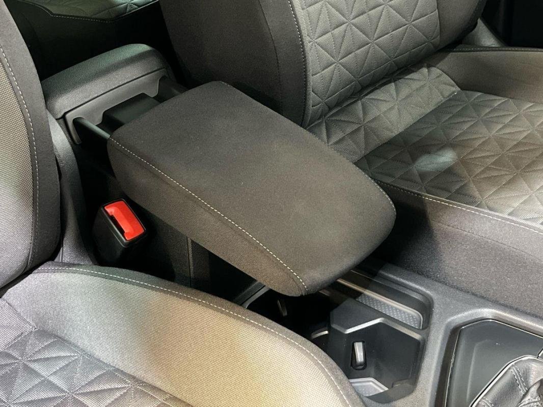 Volkswagen Tiguan - Photo 12