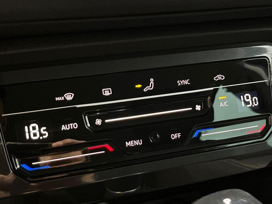 Volkswagen Tiguan - Photo 19