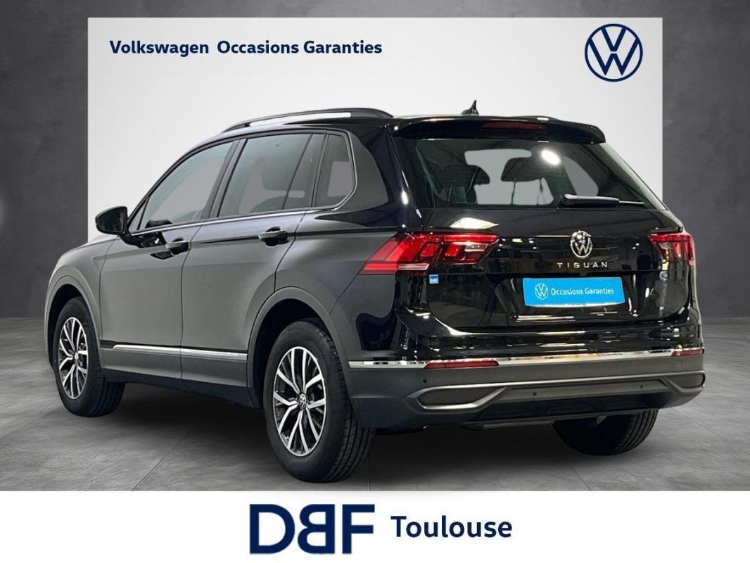 Volkswagen Tiguan - Photo 3
