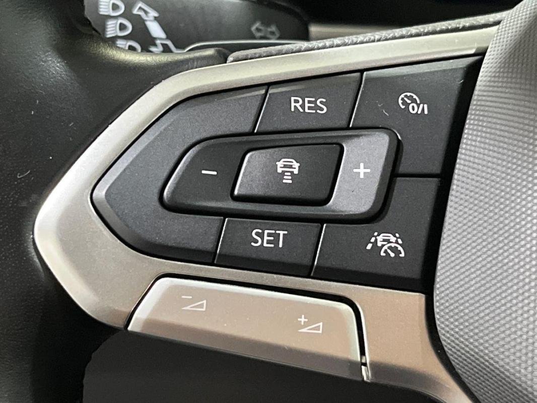 Volkswagen T-Roc - Photo 21