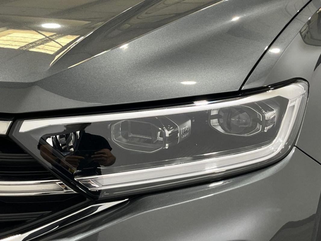 Volkswagen T-Roc - Photo 26