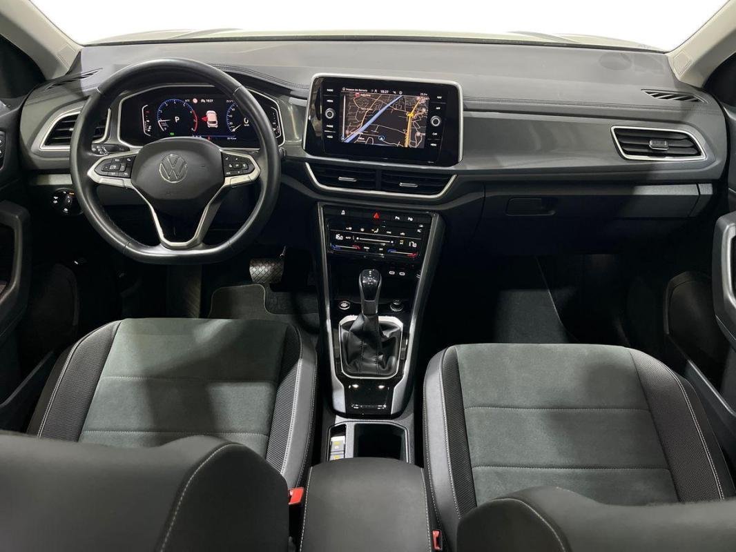 Volkswagen T-Roc - Photo 8