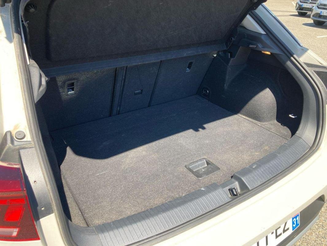 Volkswagen T-Roc - Photo 32