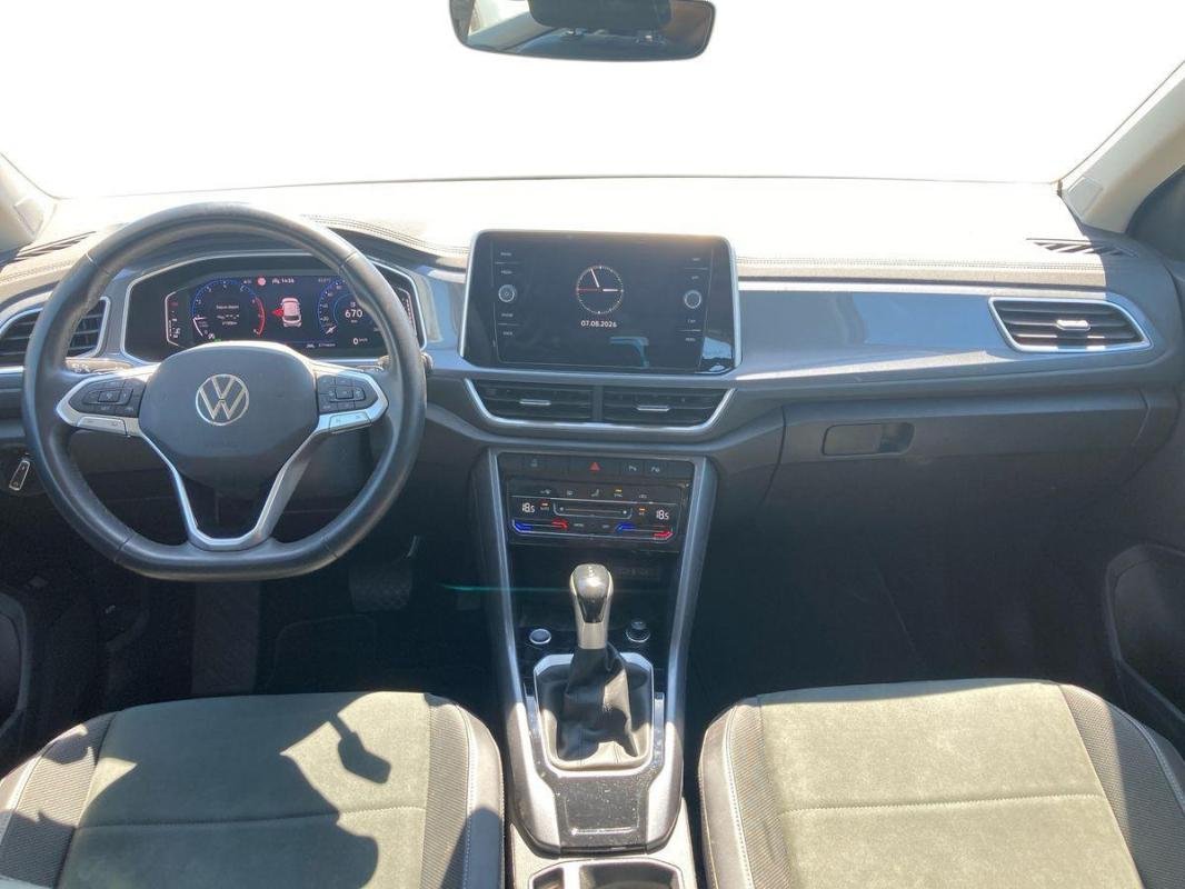 Volkswagen T-Roc - Photo 8