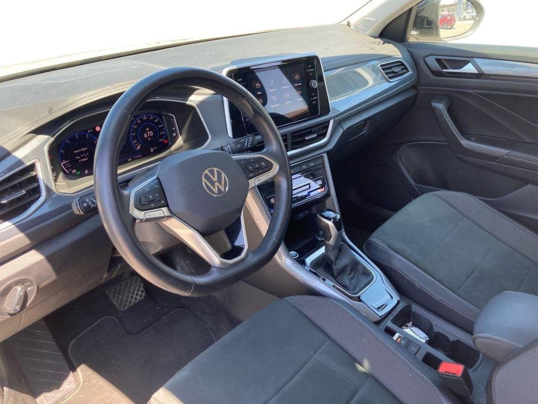 Volkswagen T-Roc - Photo 9