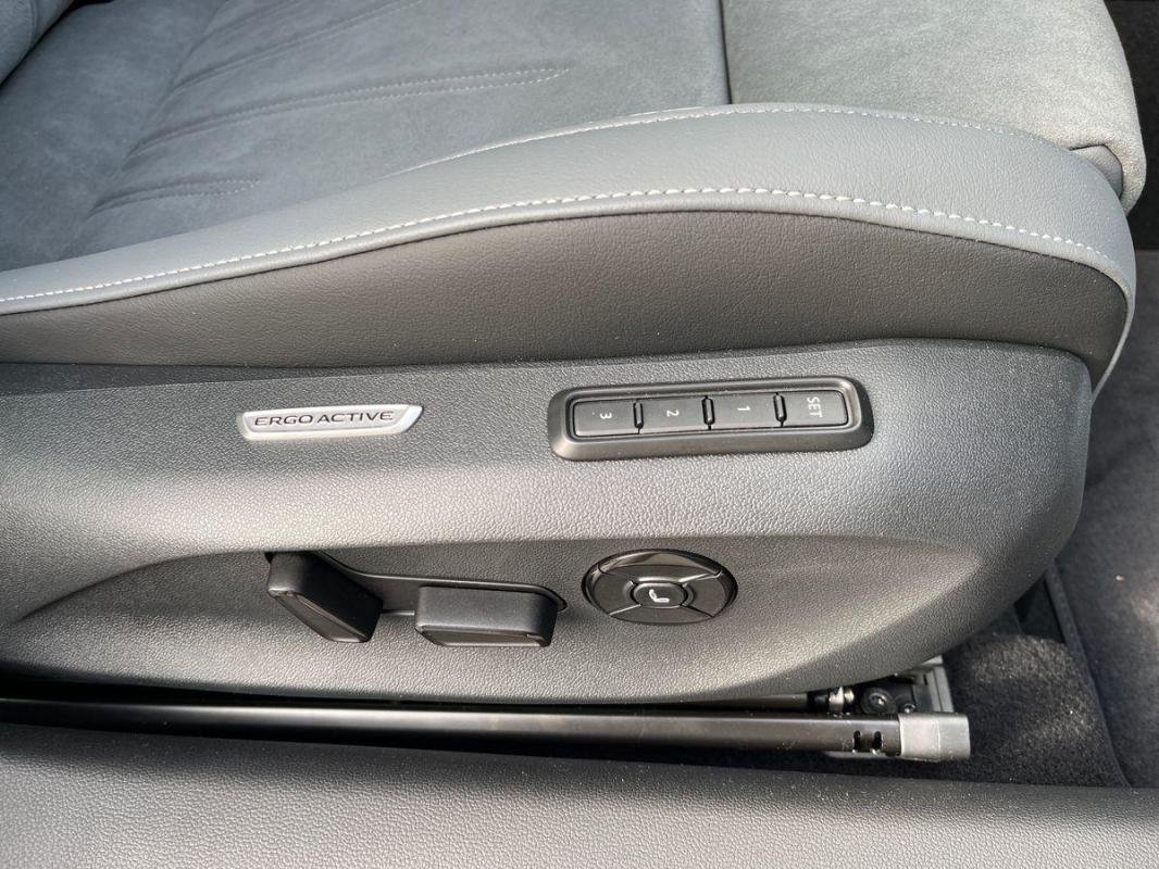 Volkswagen Passat - Photo 14