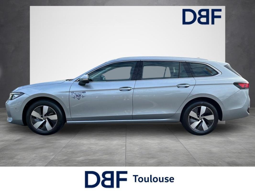 Volkswagen Passat - Photo 2
