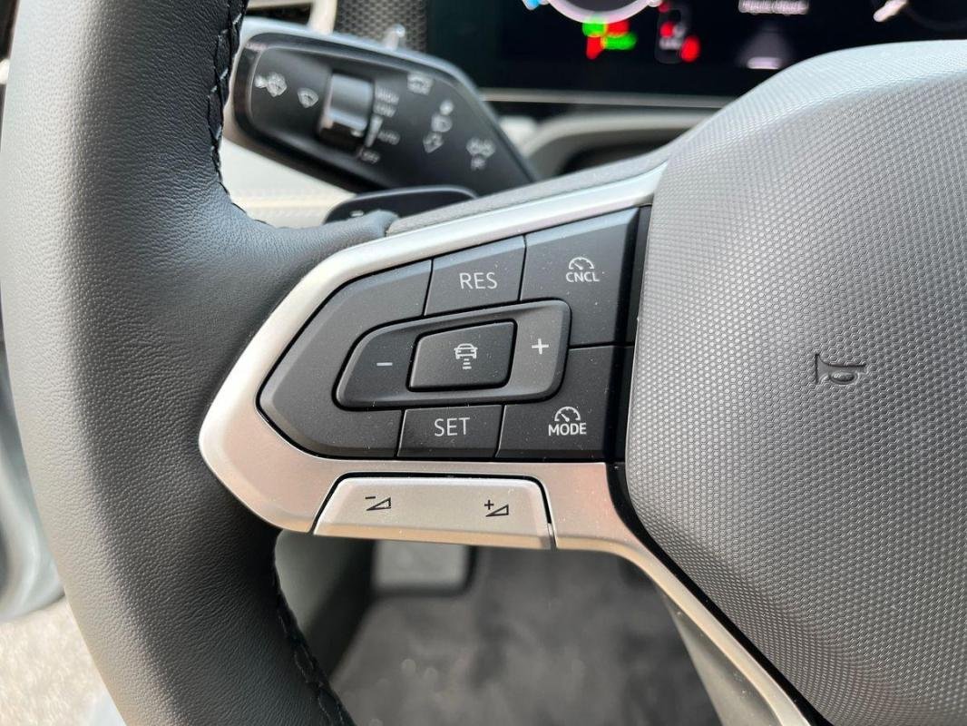Volkswagen Passat - Photo 21