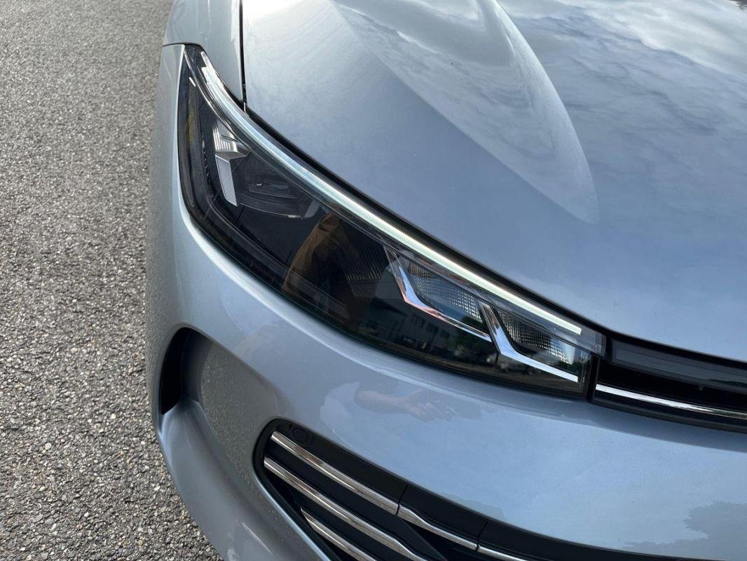 Volkswagen Passat - Photo 26