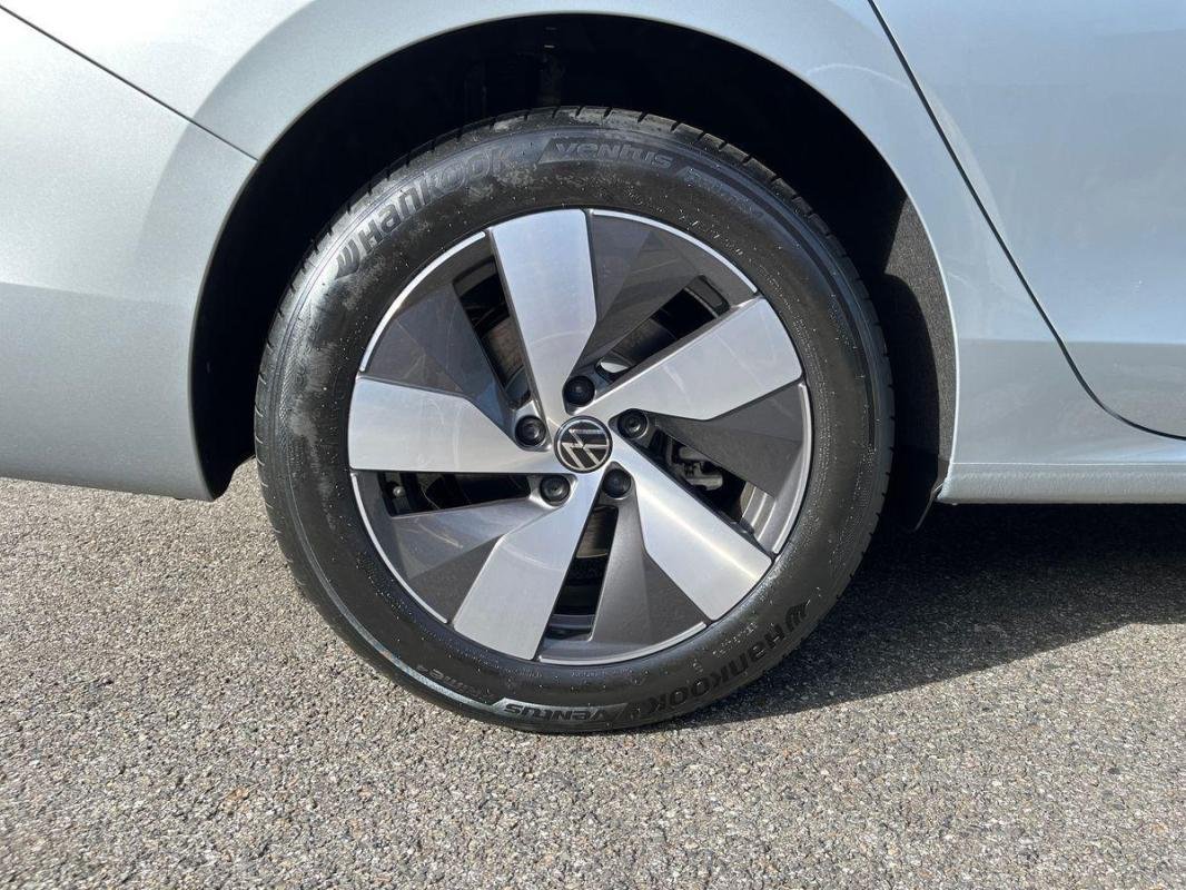 Volkswagen Passat - Photo 28