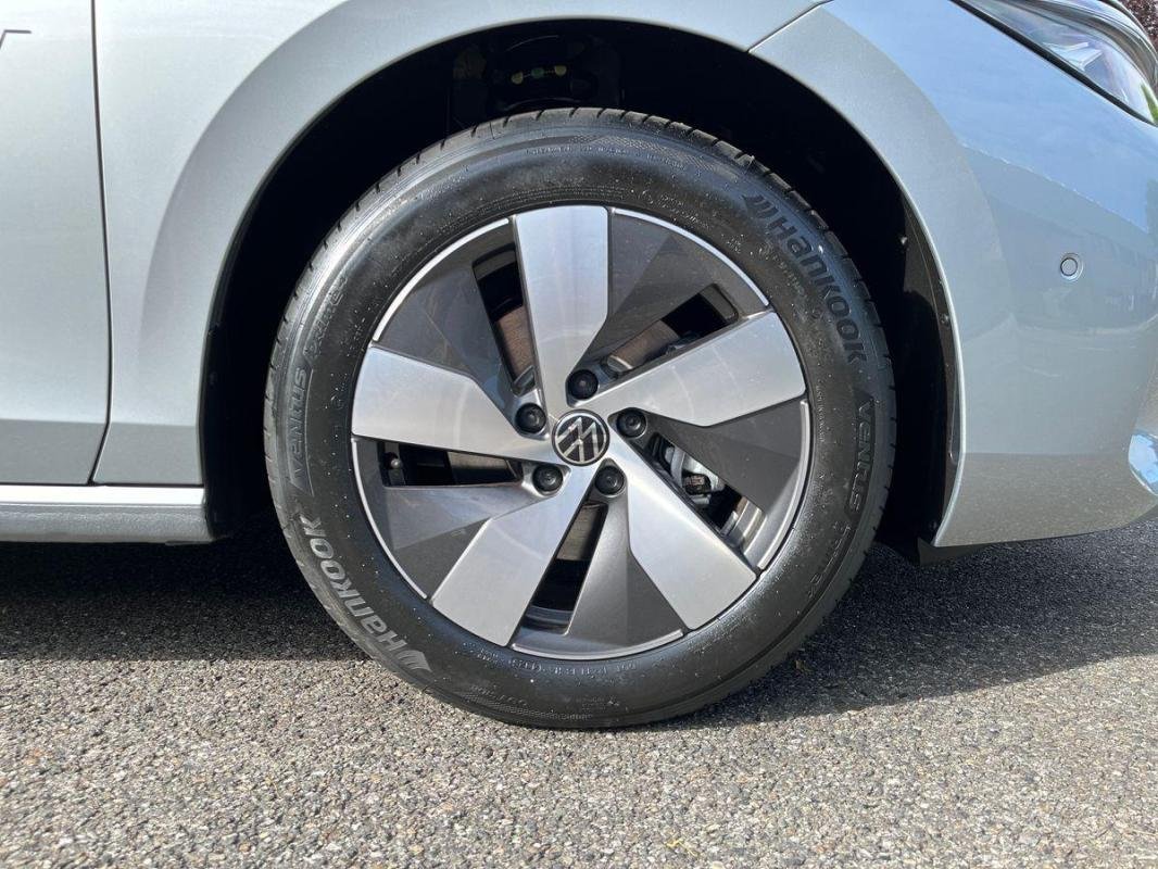Volkswagen Passat - Photo 29