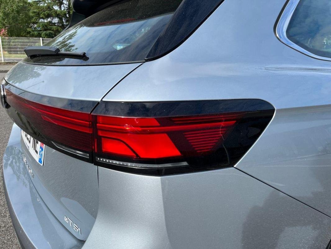 Volkswagen Passat - Photo 30