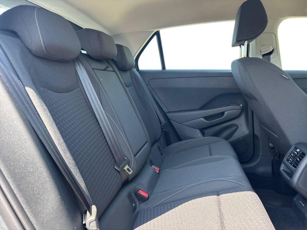 Volkswagen T-Roc - Photo 23