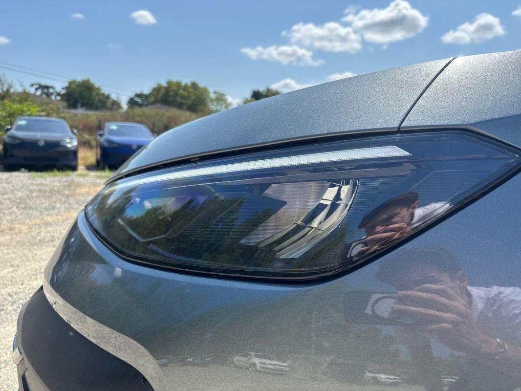 Volkswagen T-Roc - Photo 26