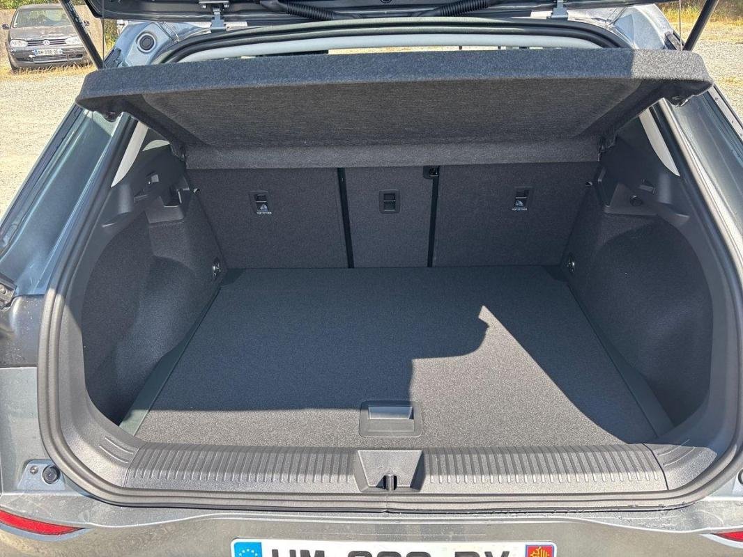 Volkswagen T-Roc - Photo 31