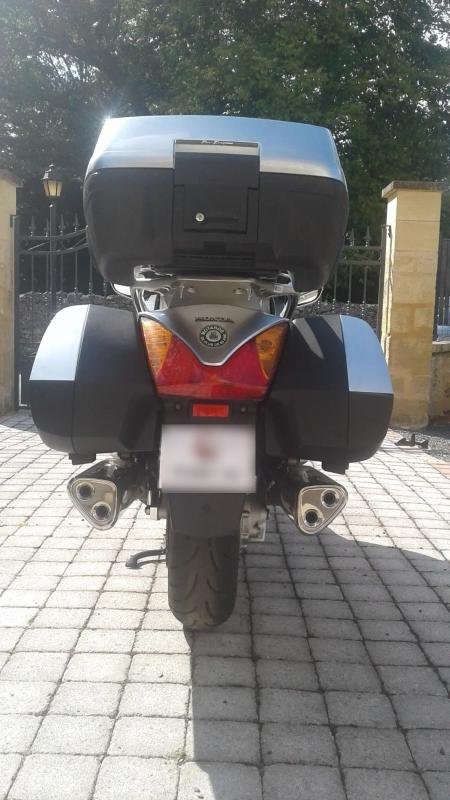 Honda ST - Photo 2