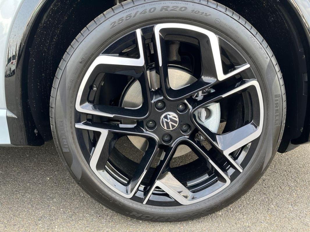 Volkswagen Tiguan - Photo 15