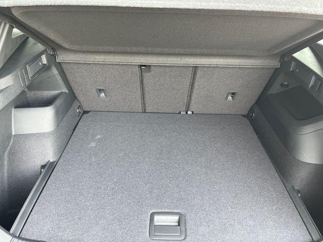 Volkswagen Tiguan - Photo 17