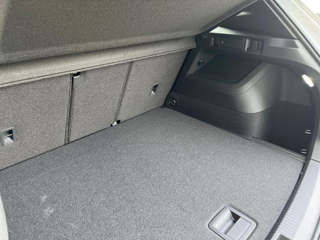 Volkswagen Tiguan - Photo 18