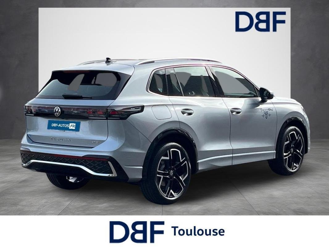 Volkswagen Tiguan - Photo 22