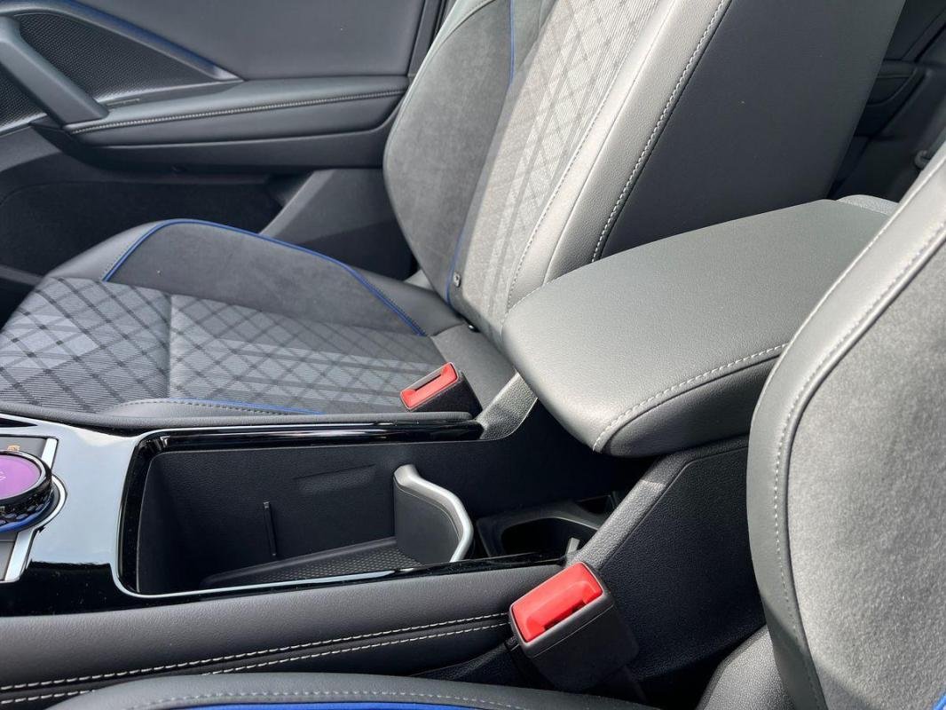 Volkswagen Tiguan - Photo 29