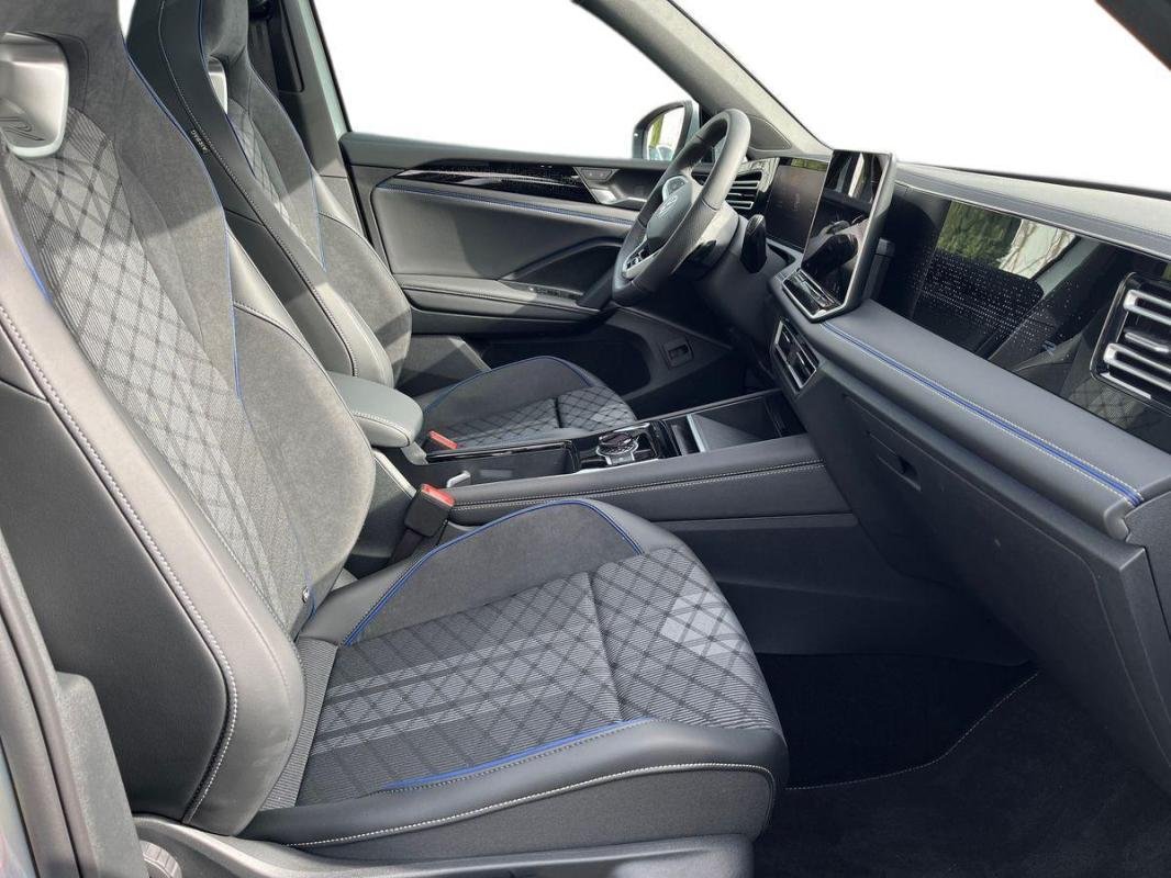 Volkswagen Tiguan - Photo 30