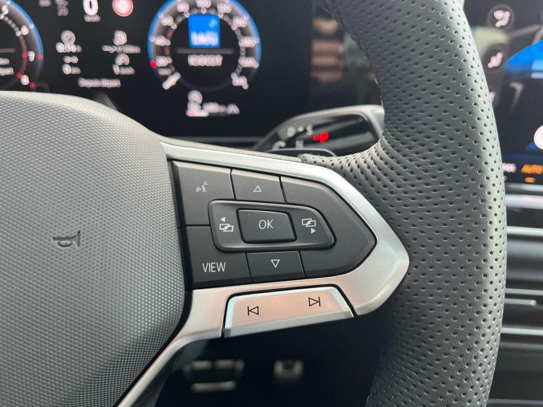 Volkswagen Tiguan - Photo 6