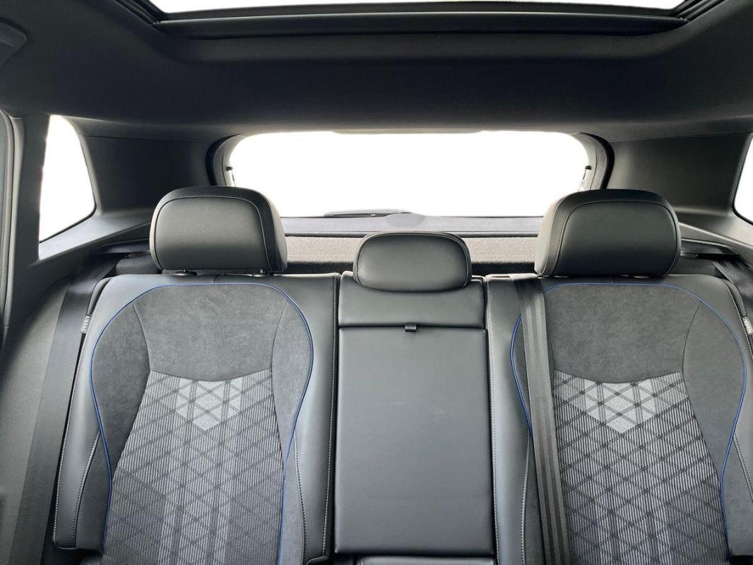 Volkswagen Tiguan - Photo 8