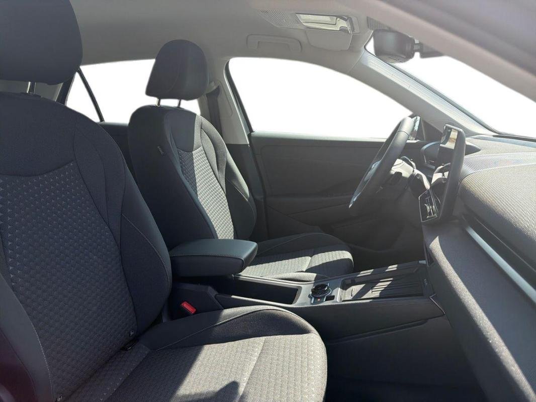 Volkswagen T-Roc - Photo 13