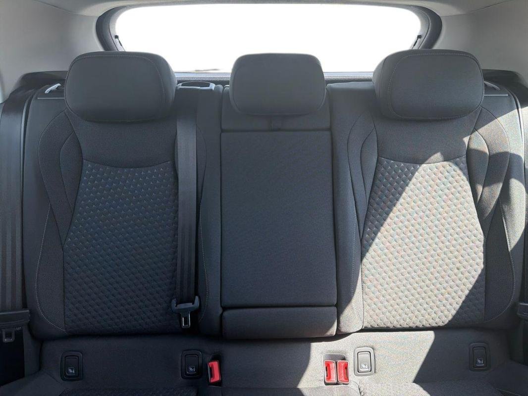 Volkswagen T-Roc - Photo 22
