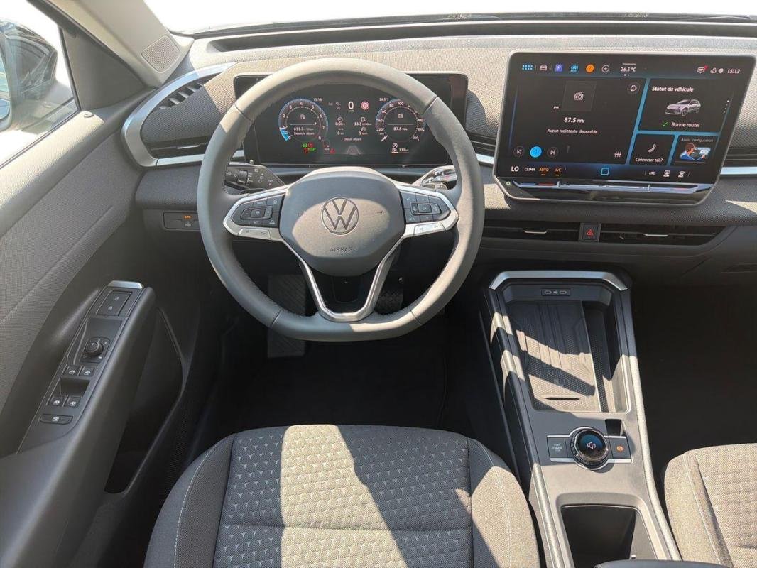 Volkswagen T-Roc - Photo 24